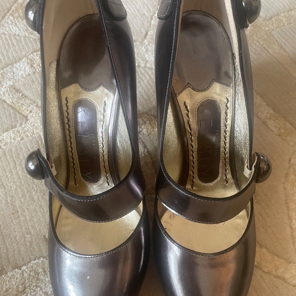 Metallic Mary-Jane style heels from Jonathan Kelsey - Picture 6 of 10